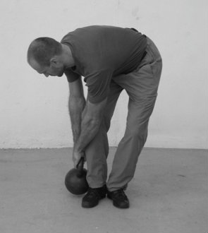 Ruský hokejový deadlift s kettlebell