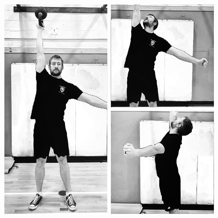 Experiment s kettlebell dnem vzhůru