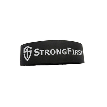 StrongFirst náramek na ruku